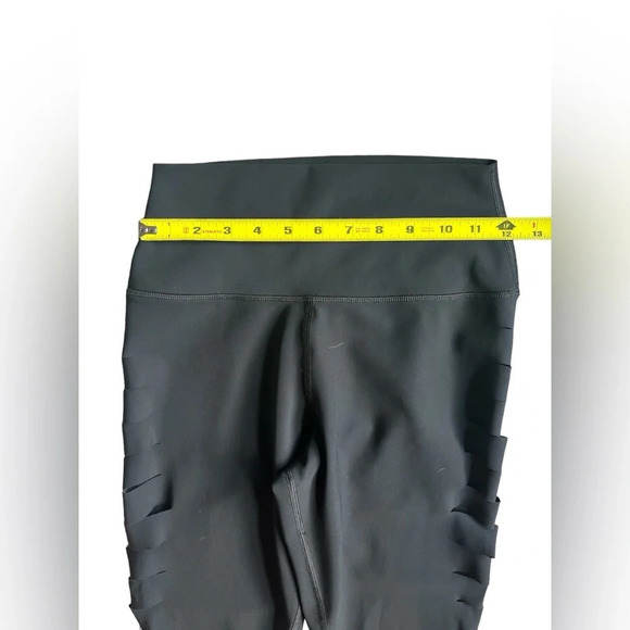 Alo Yoga Women's High Waist Slice Capri - Picture 7 of 9